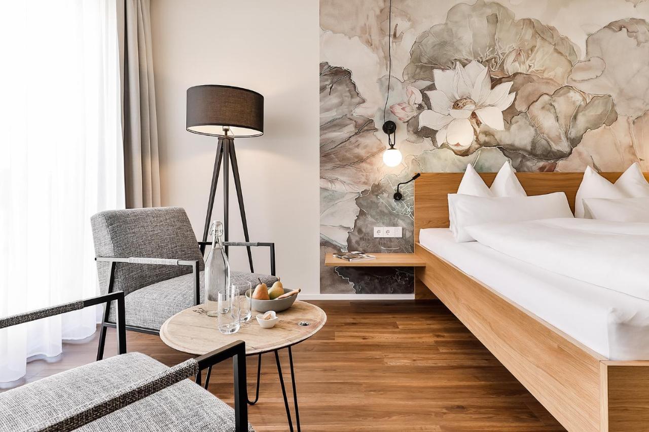 Weinhotel Fritz Walter Niederhorbach エクステリア 写真