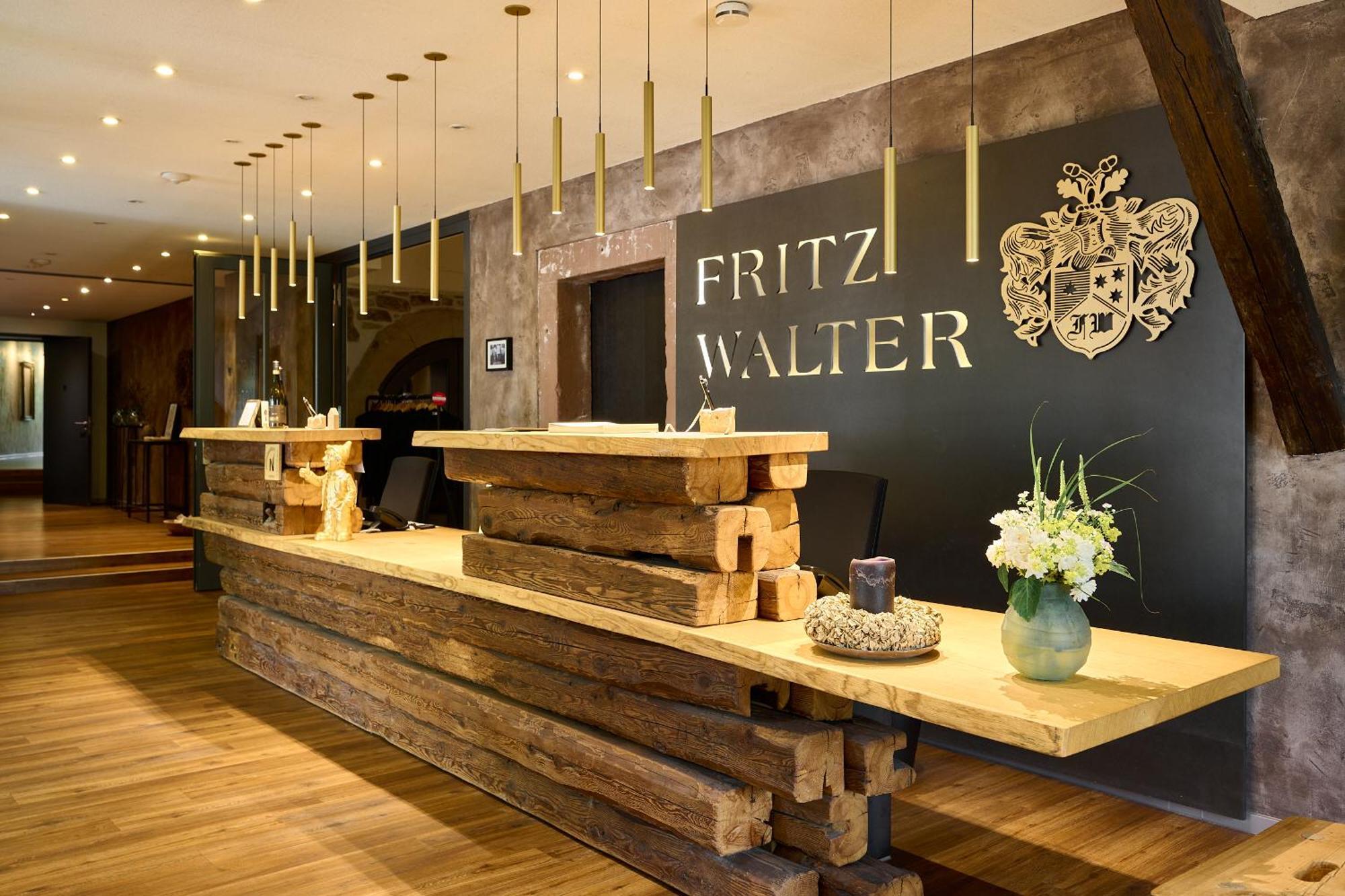 Weinhotel Fritz Walter Niederhorbach エクステリア 写真