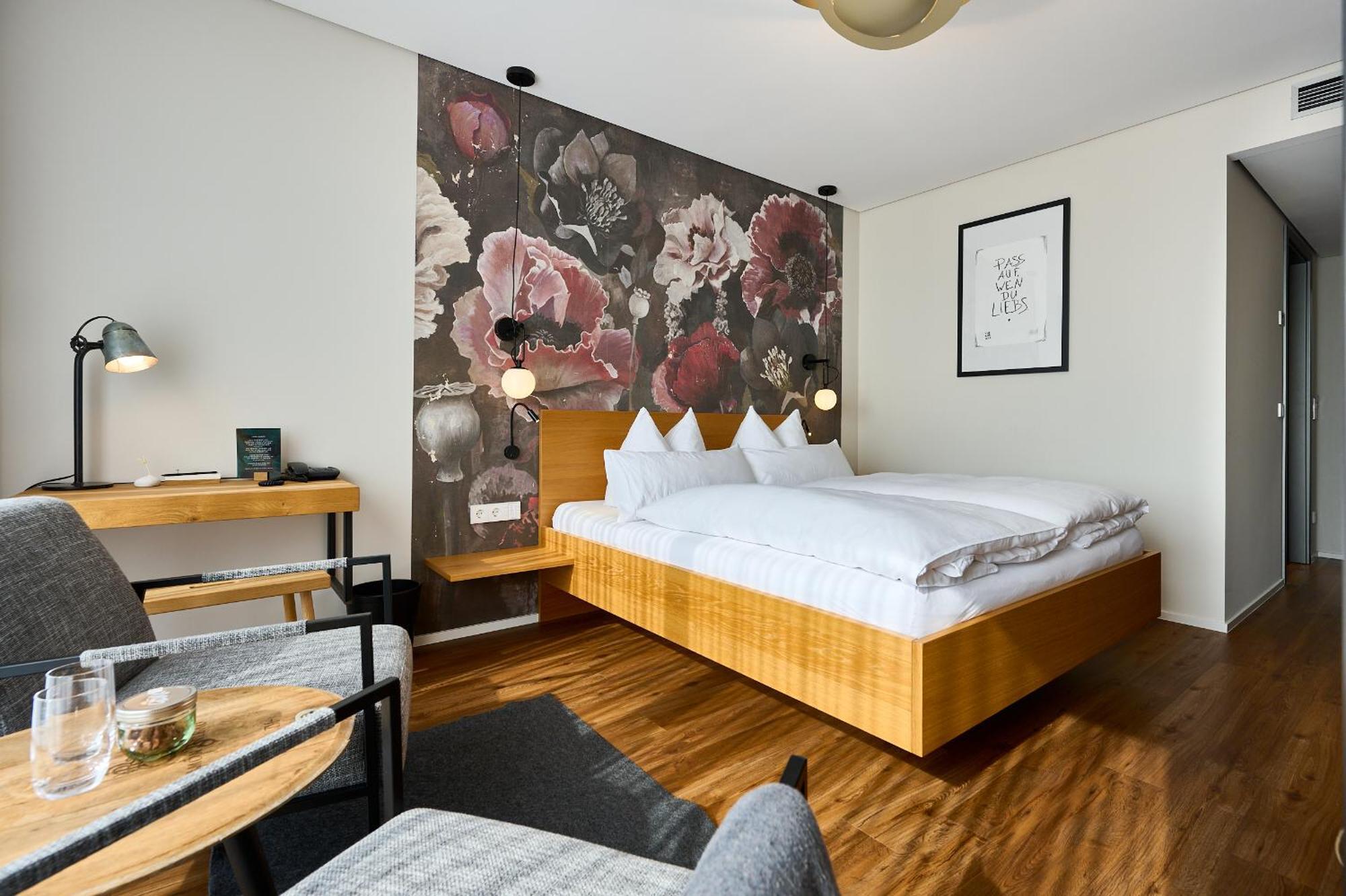 Weinhotel Fritz Walter Niederhorbach エクステリア 写真